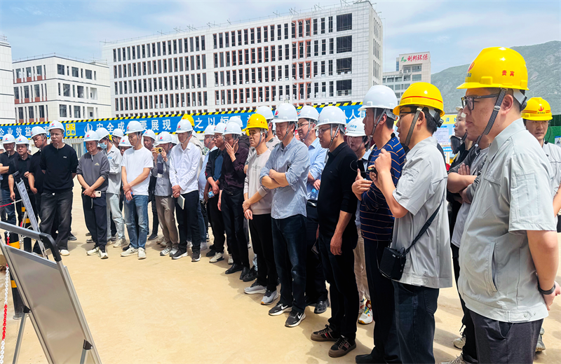 2025年4月17日，由莆田市涵江区住房和城乡建设局主办、俄罗斯专享会三建承办的钢筋安装工程质量防控现场交流会在联东U谷·涵江海峡智造产业谷一期成功召开。